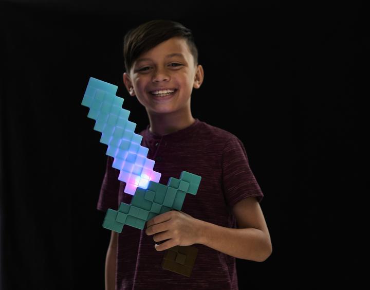 Immagine prodotto Mattel Spada 40cm Sonore Minecraft