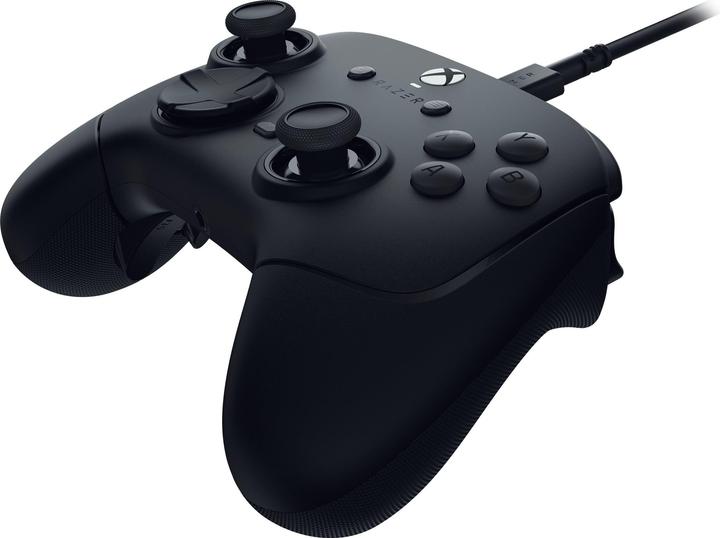 Actual product image Razer Wolverine V3 Tournament Edition, black - wired e-sports controller for Xbox & PC (Xbox One X, Xbox Series X, Xbox One S, Xbox Series S, PC)