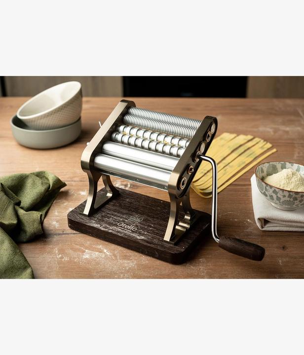 Actual product image Marcato Pasta machine OTELLO Champagne