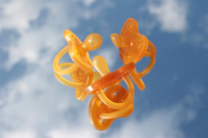 Actual product image Hevea Duck (1 x, from birth)