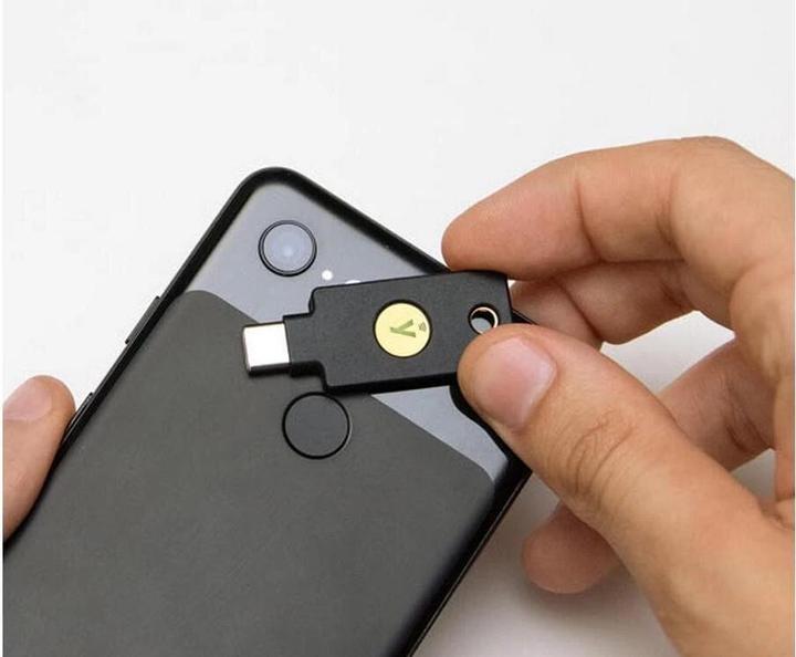Actual product image Yubico YubiKey 5C NFC FIPS
