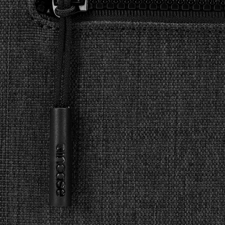 Actual product image Incase Compact Sleeve Woolenex (14", Apple)