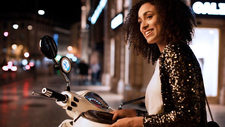 Actual product image TomTom Vio (2.40")