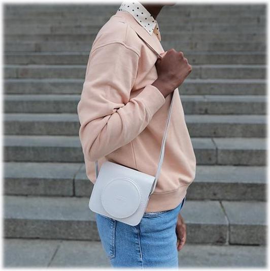Produktbild Fujifilm instax SQ 1 Tasche chalk white (Kamera Schultertasche)