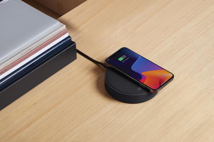 Actual product image Lexon Oslo Energy+ (10 W)