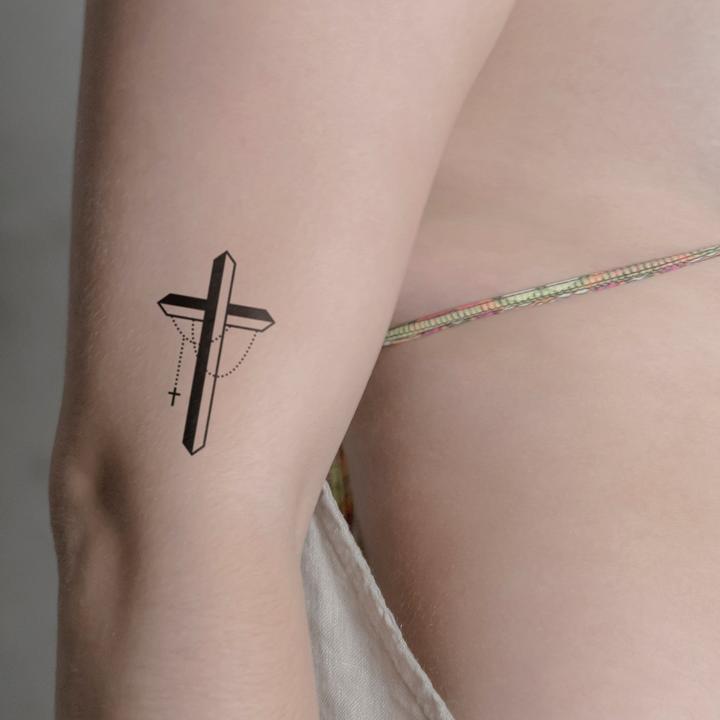 Produktbild minink Temporäres Tattoo – Kreuz mit Kette