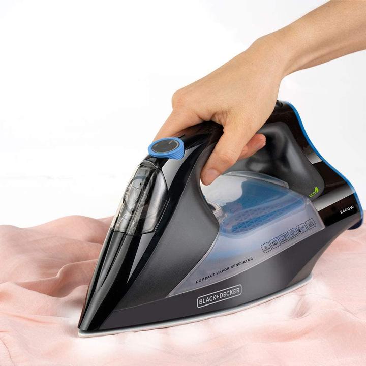 Actual product image Black & Decker BXIR2401E (2200 W, 150 g/min)