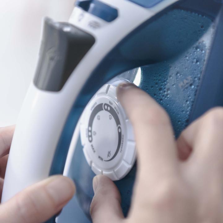 Image du produit Black & Decker BXIR2200E (2200 W, 150 g/min)