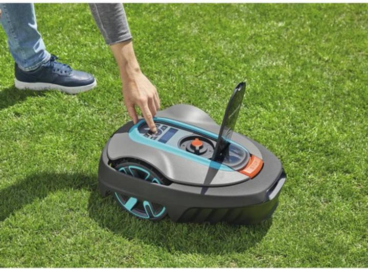 Actual product image Gardena smart SILENO city 400 square metre robotic lawnmower set (400 m²)