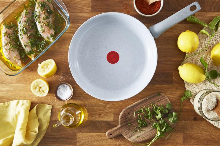 Image du produit Tefal Natural Chef C4510453 (24 cm, Poêle à frire, Aluminium)