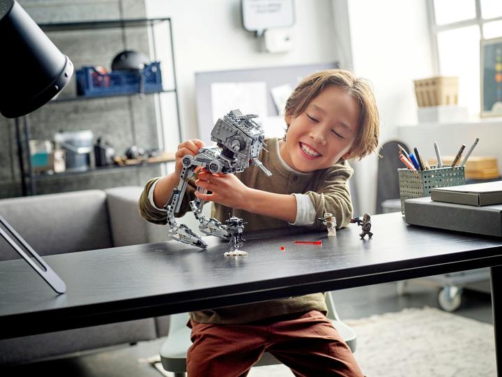 Actual product image LEGO AT-ST on Hoth (75322, LEGO Star Wars)