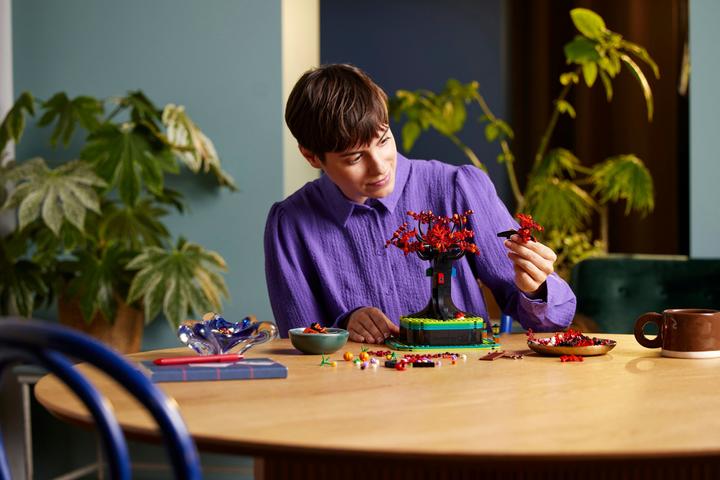 Produktbild LEGO Familienbaum (21346, LEGO Ideas, LEGO Seltene Sets)