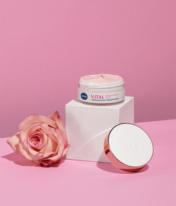 Produktbild NIVEA Vital Anti-Age Tagespflege strahlender Teint Topf 50 ml (50 ml, Tagescreme)