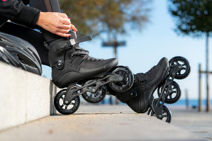 Produktbild Powerslide SWELL PERFORMANCE SKATES Triple Black 110 43 (43)