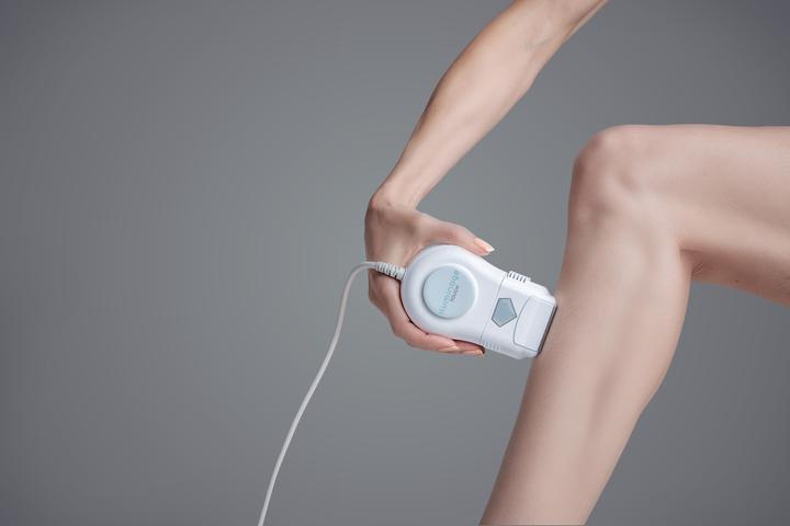 Produktbild ORA Iluminage Touch At Home Permanent Hair Removal IPL & Radio Frequency Device (FDA-Cleared) - All S...