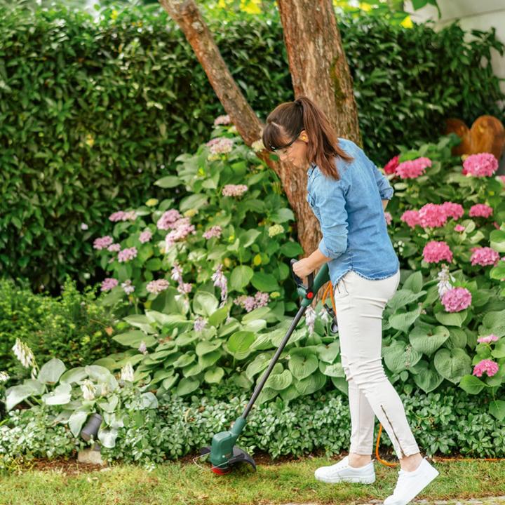 Produktbild Bosch Home & Garden Rasentrimmer EasyGrassCut 23 (Trimmfaden)