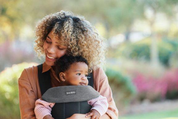 Actual product image BabyBjörn Bibs Move and Mini, 2-pack jersey dark grey
