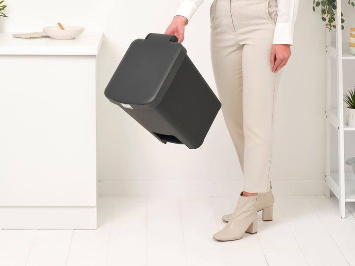 Actual product image Brabantia StepUp Bin (25 l)
