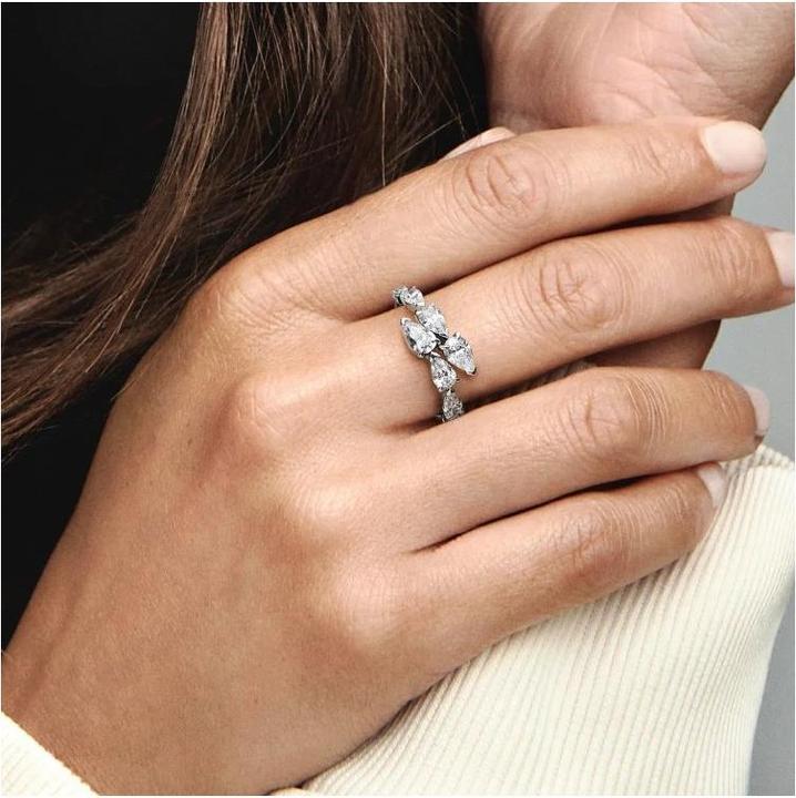 Actual product image Pandora Glittering Overlapping Band Ring (16, 925 Silver)