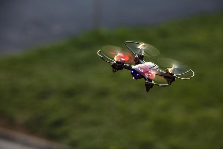 Immagine prodotto Carson X4 Angry Bug (Drone per bambini) (9 min, 44 g)