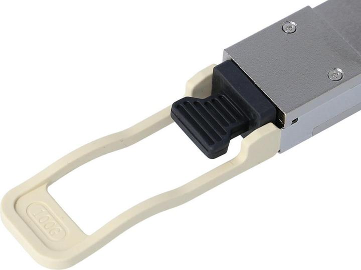 Actual product image BlueOptics Compatible HPE Q2F19A BO28L859S1D QSFP28 Transceiver, MPO/MTP, 100GBASE-SR4, Multimode Fiber, 4x85
