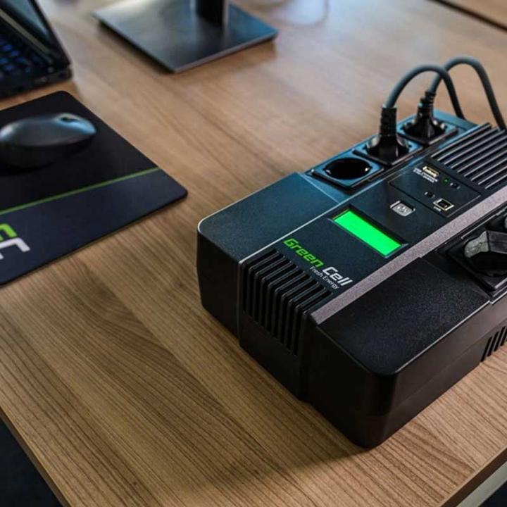 Actual product image GreenCell AiO 800VA LCD - Line interactive - 800 VA - 480 W - 220 V - 240 V - 50/60 Hz (800 VA, 480 W, Line-interactive UPS)