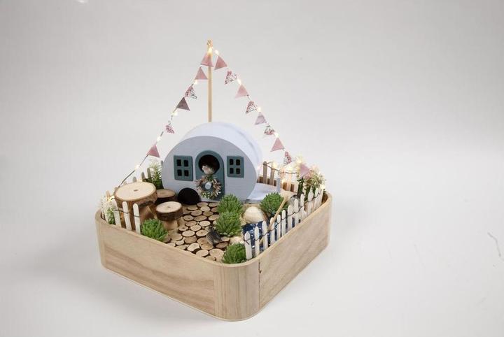 Produktbild Creativ Company Holzartikel 25 x 25 x 7 cm Wandekoration Planet