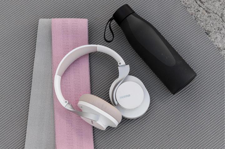 Actual product image Shure Aonic 40 (ANC, 25 h, Wireless, Cable)
