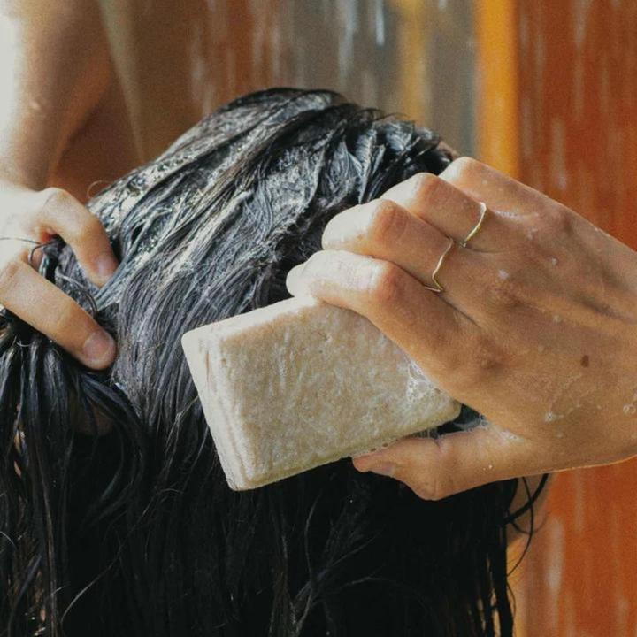 Produktbild Green Room Suds Floral (Festes Shampoo)