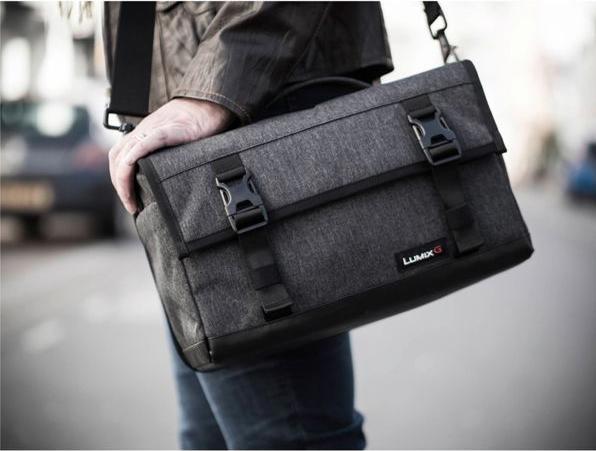 Produktbild Panasonic Schultertasche DMW-PM10 (Kamera Schultertasche, 8 l)