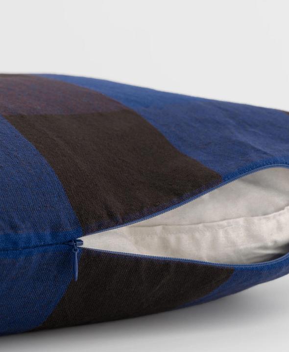 Produktbild Ferm Living Zierkissen mit Füllung GRAND blau kariert (50 x 50 cm)