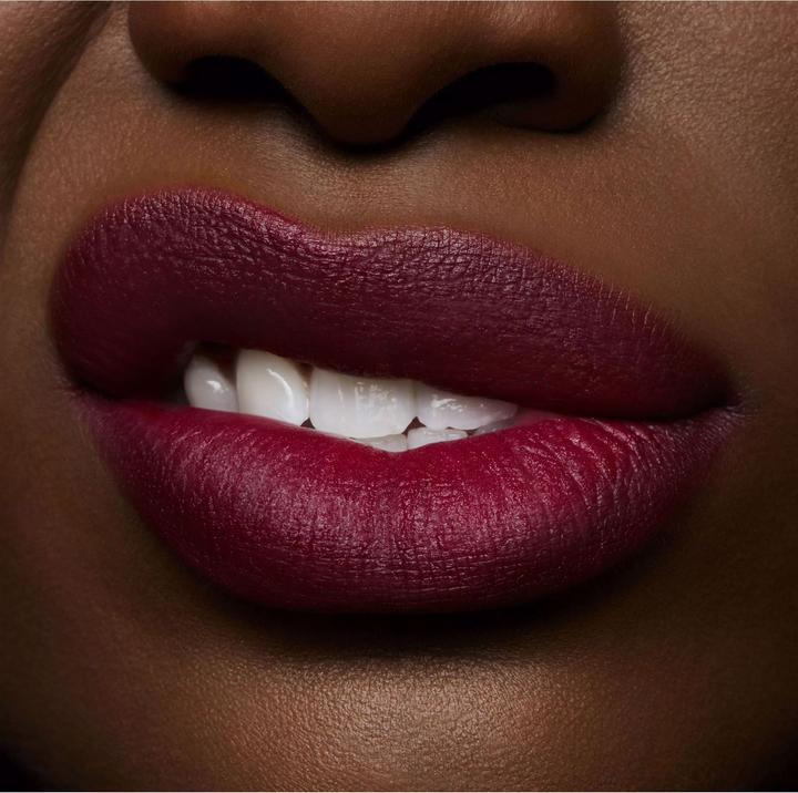 Immagine prodotto MAC Cosmetics Powder Kiss Liquid Lipcolour (Amore bruciante)