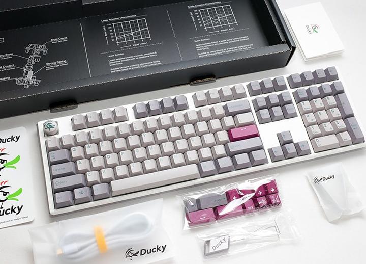 Produktbild Ducky One 3 Mist Grey, toetsenbord (US, Kabelgebunden)