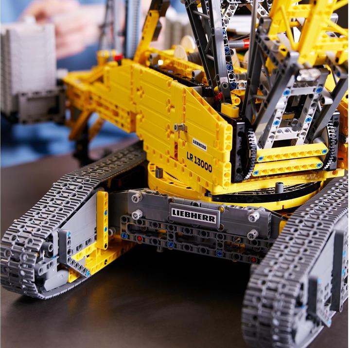 Productafbeelding LEGO 42146 Liebherr LR 13000 rupskraan (42146, LEGO Technic)