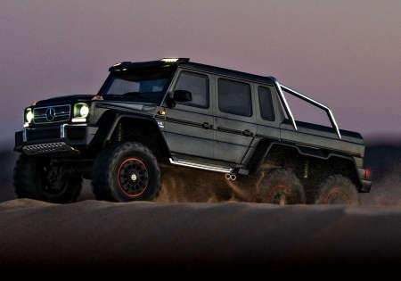 Image du produit Traxxas CRAWLER TRX-6 1:10 6WD EP RTR MERCEDES G63 AMG 6x6 - BLACK SANS chargeur et SANS accu (RTR Prêt à fonctionner)