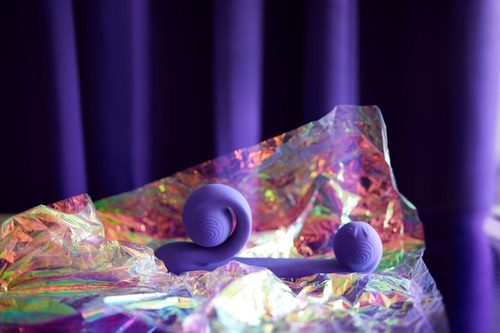 Actual product image Snail Vibe Duo vibrator