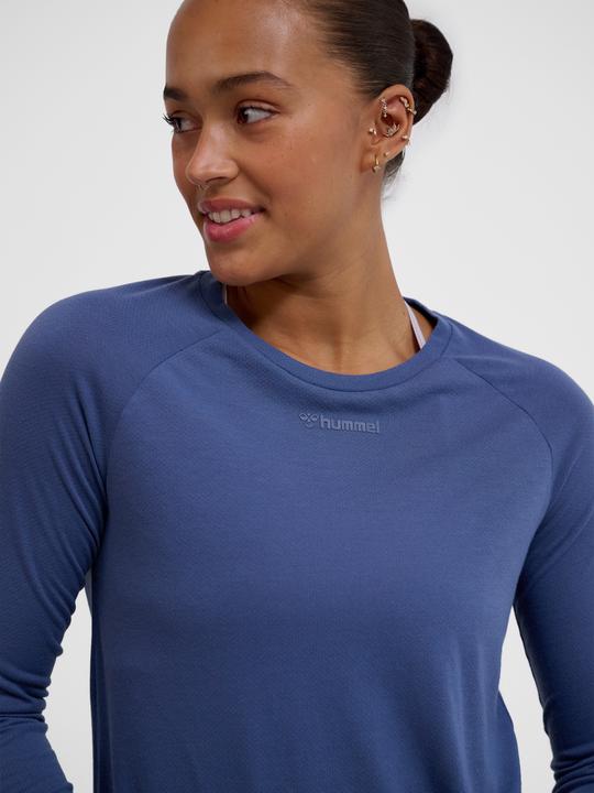 Actual product image hummel hmlMT VANJA T-SHIRT L/S (XS)