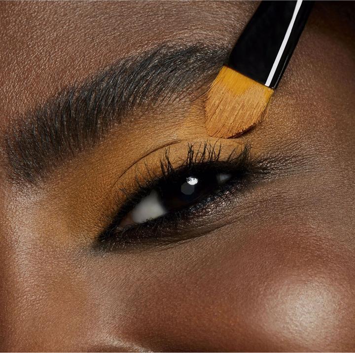 Produktbild MAC Cosmetics Powder Kiss Soft Matte Eye Shadow (These Bags Are Designer)