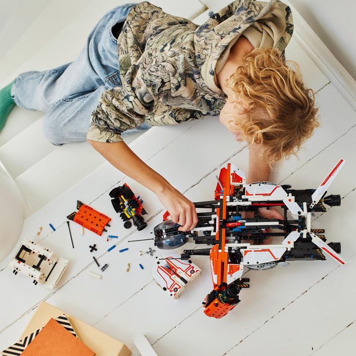 Produktbild LEGO VTOL Schwerlastraumfrachter LT81 (42181, LEGO Technic)