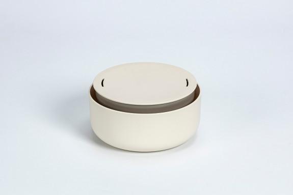 Actual product image Plastia Urbalive sprout kit