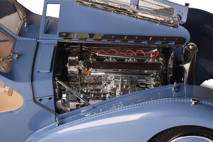 Produktbild 1:8 IXO Bugatti 57 SC