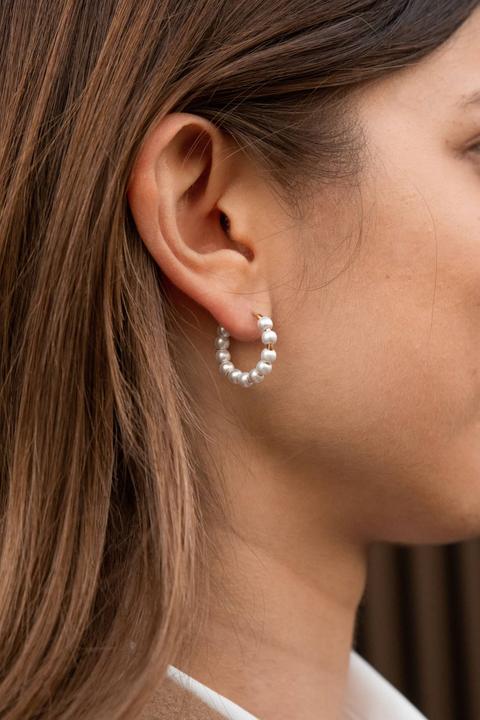 Image du produit Tara Style Pearl Hoop - Creolen (waterproof) (Acier inoxydable 18k plaqué or, 100% résistant à l'eau)