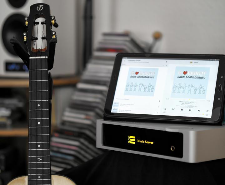 Actual product image Lindemann Musicbook SOURCE II (Network Audio Player, D/A converter, Headphone amplifier, Bluetooth Receiver)