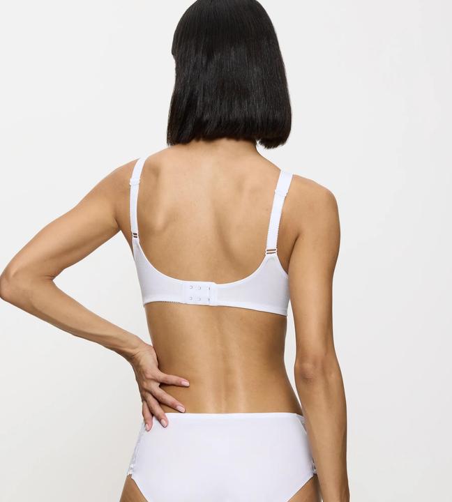 Actual product image Triumph Doreen + Cotton 01 N (95 C, Single pack)