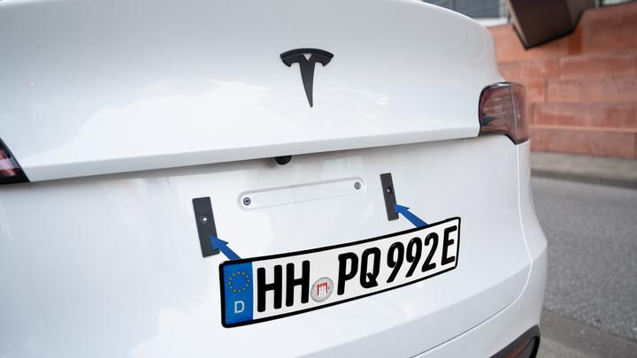 Image du produit Ivality Legaler Magnet-Kennzeichenhalter für Tesla Model 3/Y (Avant + arrière)
