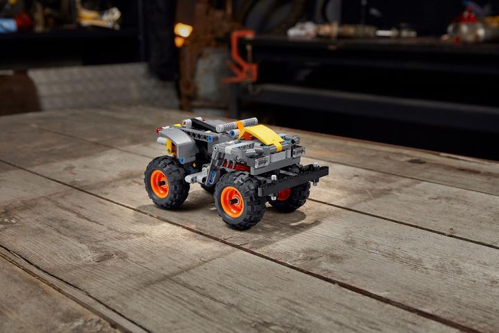 Actual product image LEGO Monster Jam Max-D (42119, LEGO Technic)