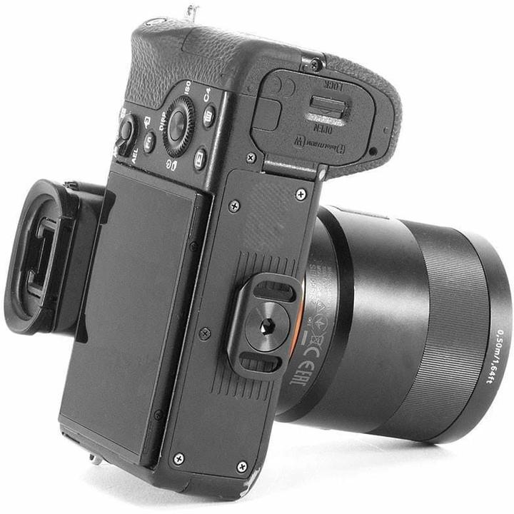 Actual product image Peak Design Anchor Mount (Shoulder strap, Wrist strap, Neck belt)