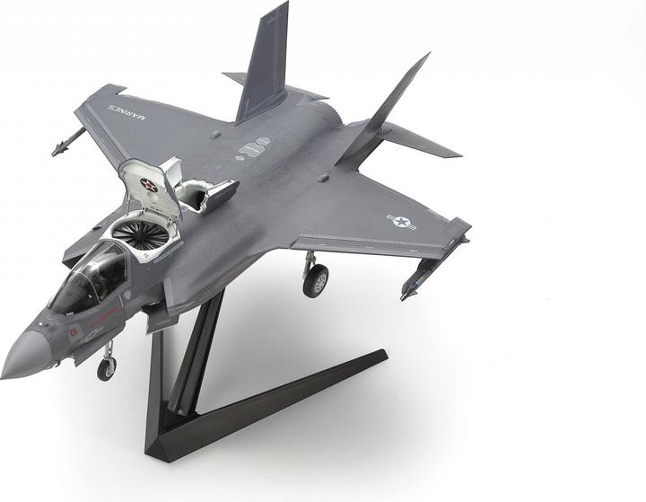 Actual product image Tamiya F-35B Lightning II
