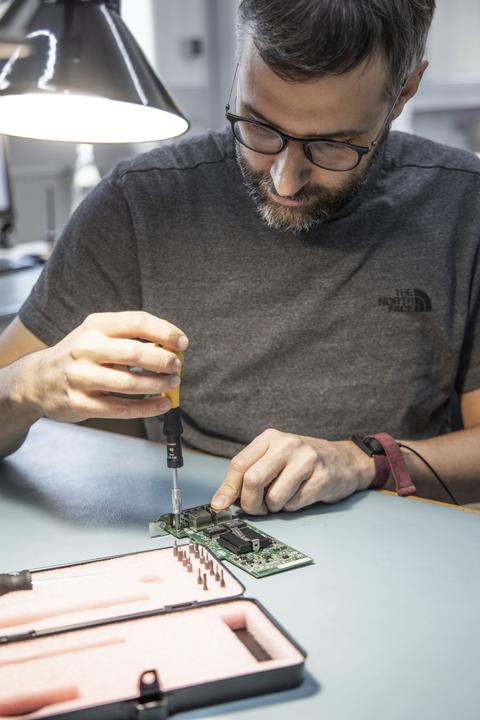 Immagine prodotto Wiha Set di cacciaviti TorqueVario®-S Micro ESD 0,1 - 0,6 Nm misto, limite di coppia regolabile in modo (Porta)