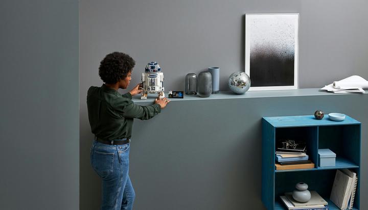 Actual product image LEGO Star Wars R2-D2 (75308) (75308, LEGO Rare Sets, LEGO Star Wars)